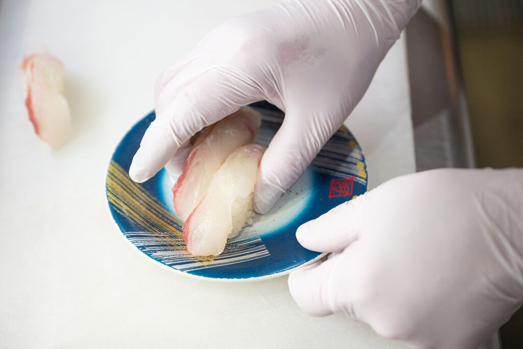 ベテラン職人が握る前浜直送の新鮮ネタ